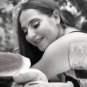 Meet your Posher, Daniela